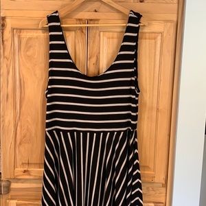 Striped shorter maxi dress